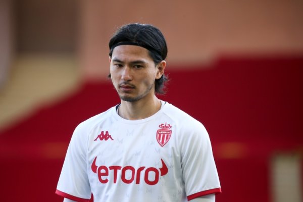 Minamino Takumi nói về trận hòa Tottenham: Mọi chuyện là lỗi của tôi Tôi có 2 hoặc 3 cơ hội nhưng kh